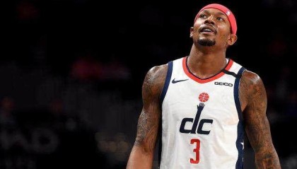 开云官网-自杀式表现！场均得分减少近10分 比尔怎么了？