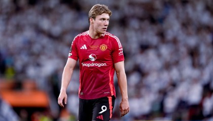 记者：米兰尚未正式报价&amp;霍伊伦愿转会 曼联要价约5000万欧